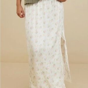 Aerie Floral Cream Maxi Skirt